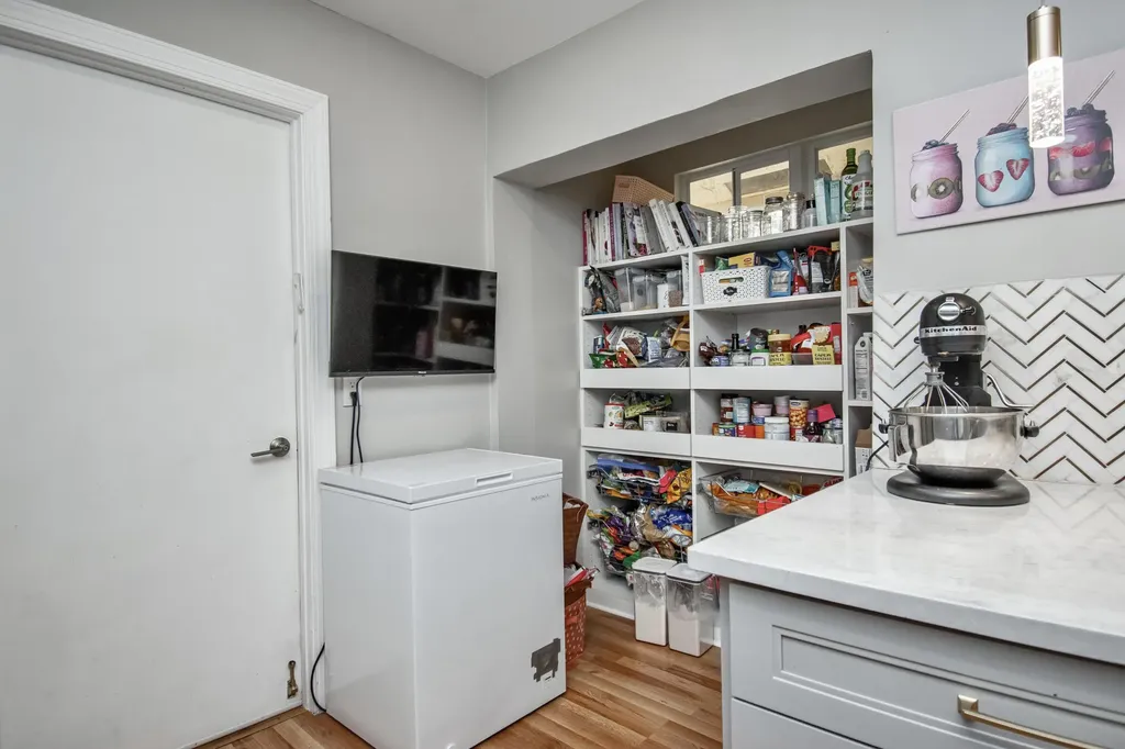 22163 Thomas Terrace Boca Raton FL 33433