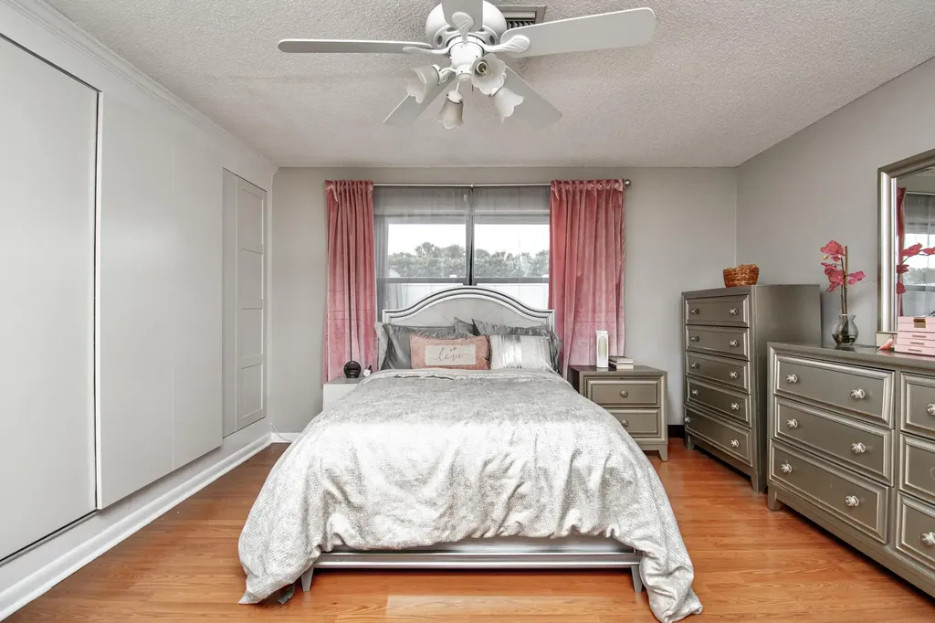 22163 Thomas Terrace Boca Raton FL 33433