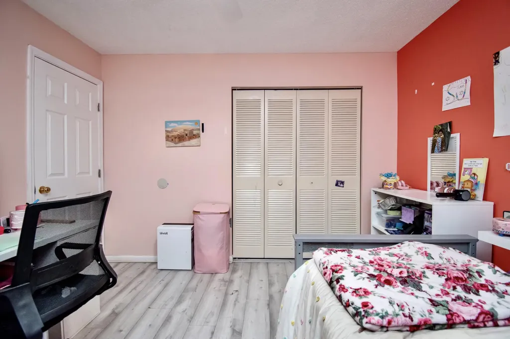 22163 Thomas Terrace Boca Raton FL 33433