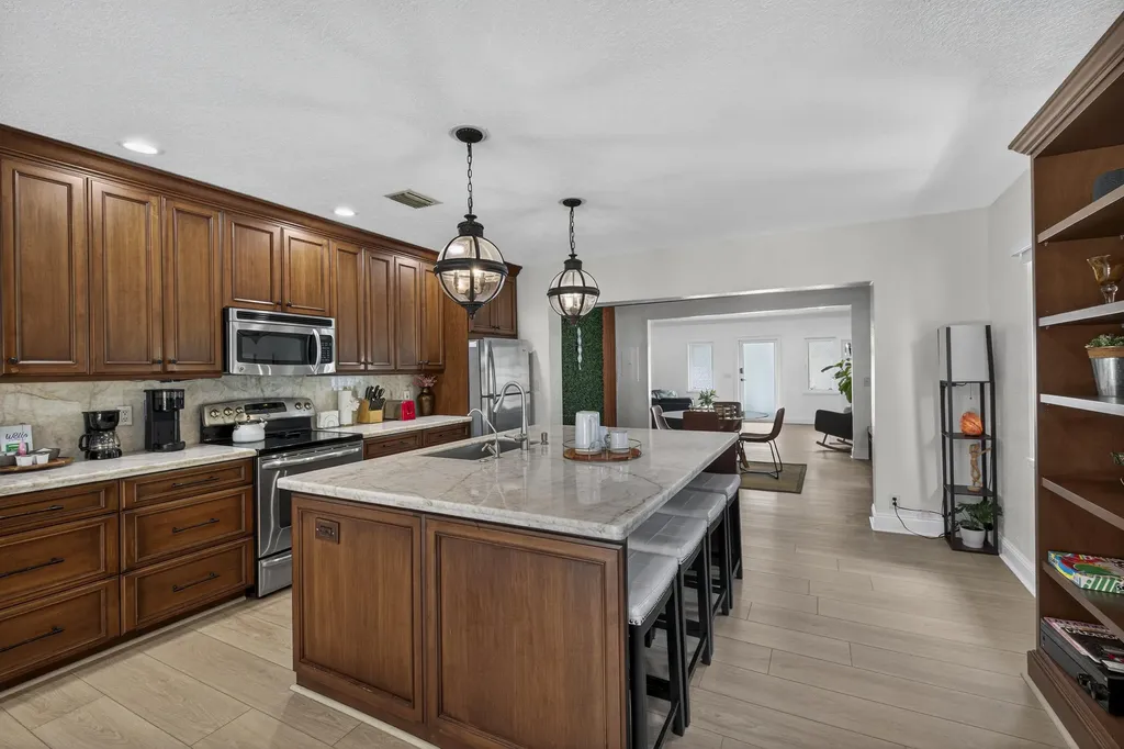 510 NE 8th Avenue Fort Lauderdale FL 33301