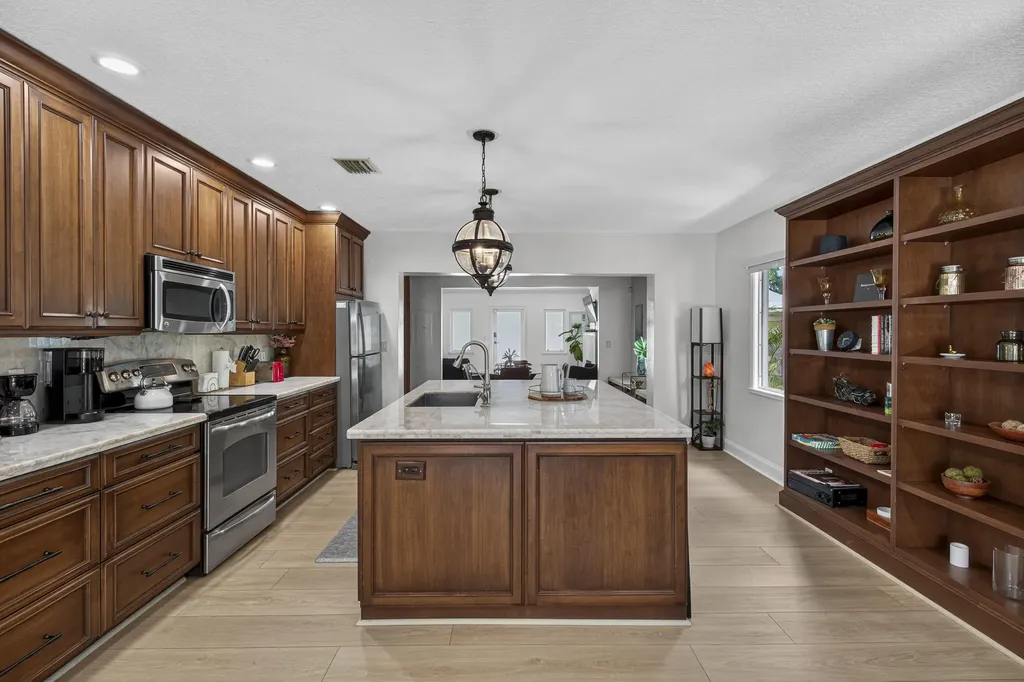 510 NE 8th Avenue Fort Lauderdale FL 33301