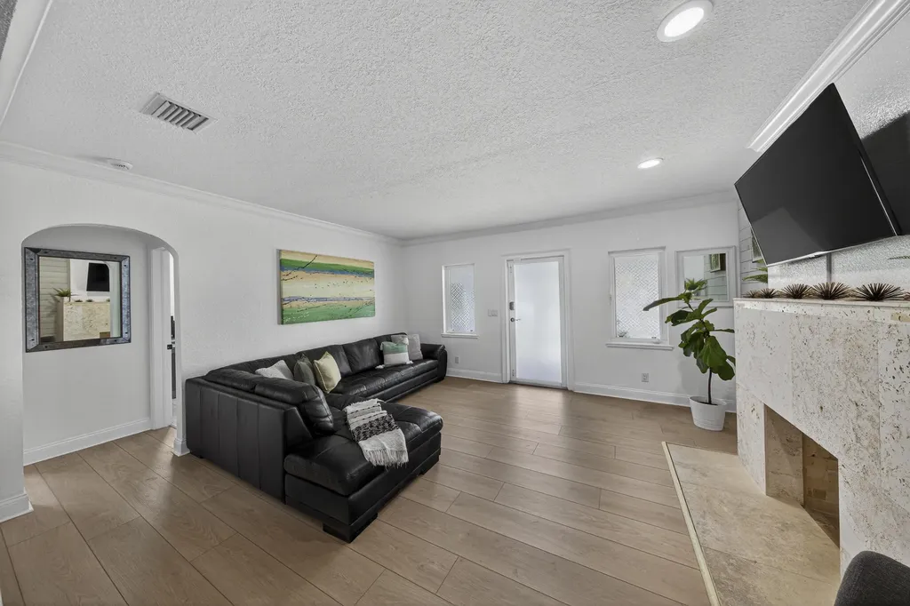 510 NE 8th Avenue Fort Lauderdale FL 33301