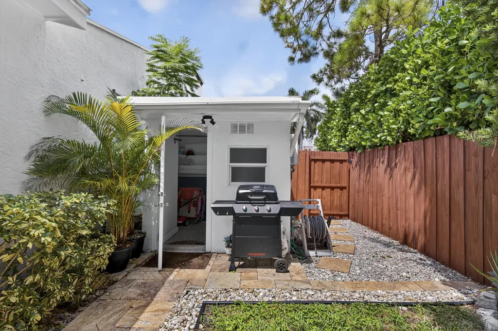 510 NE 8th Avenue Fort Lauderdale FL 33301
