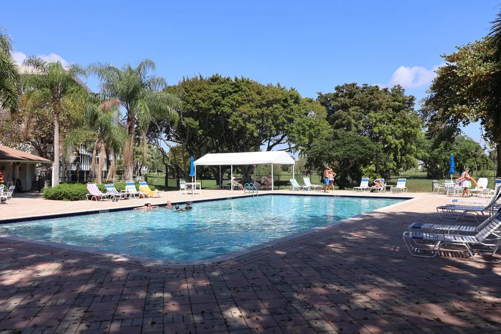 2651 S Palm Aire Drive Pompano Beach FL 33069