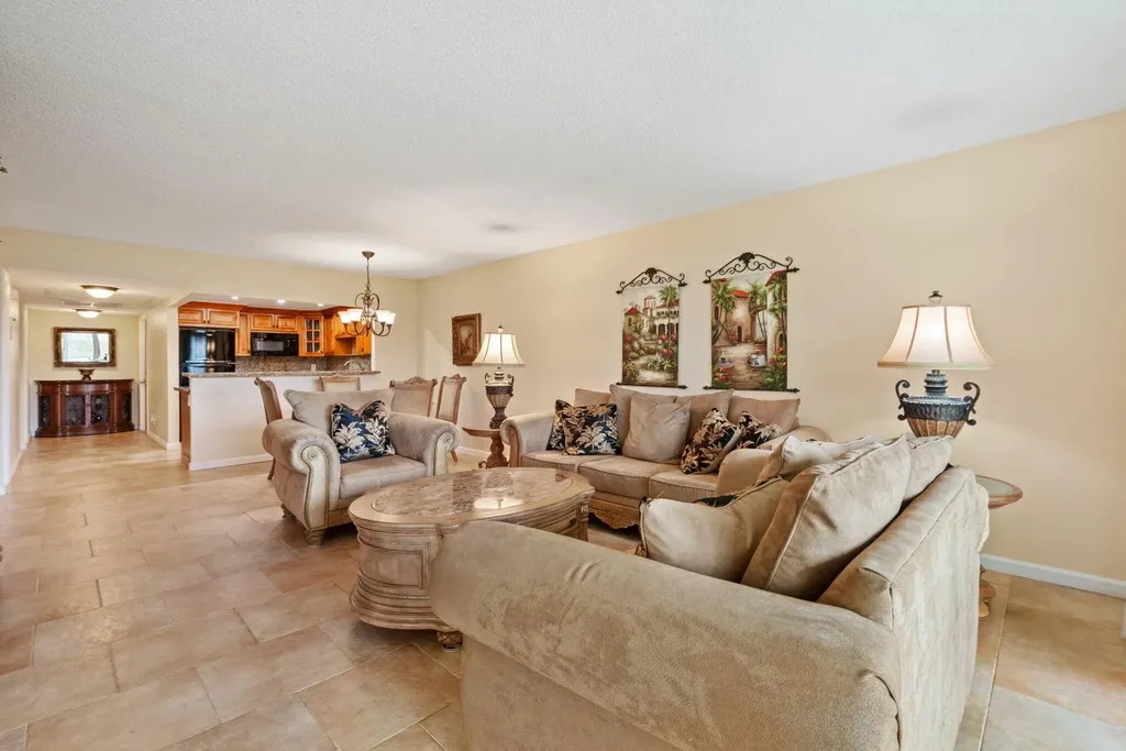 2651 S Palm Aire Drive Pompano Beach FL 33069