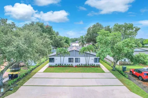 2460 SW 58th Manor Dania Beach FL 33312