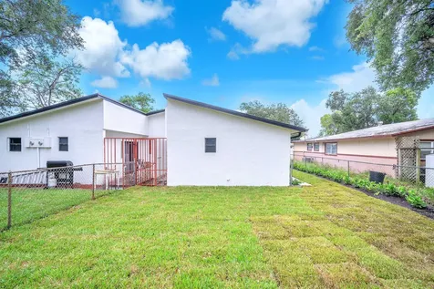 2460 SW 58th Manor Dania Beach FL 33312