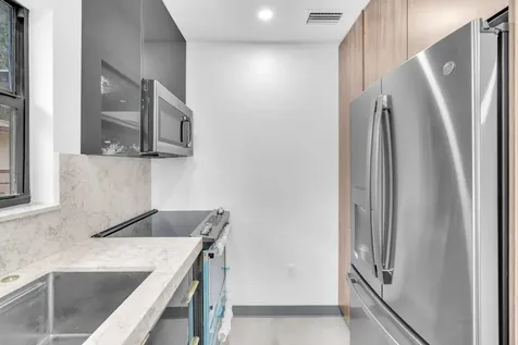 2460 SW 58th Manor Dania Beach FL 33312