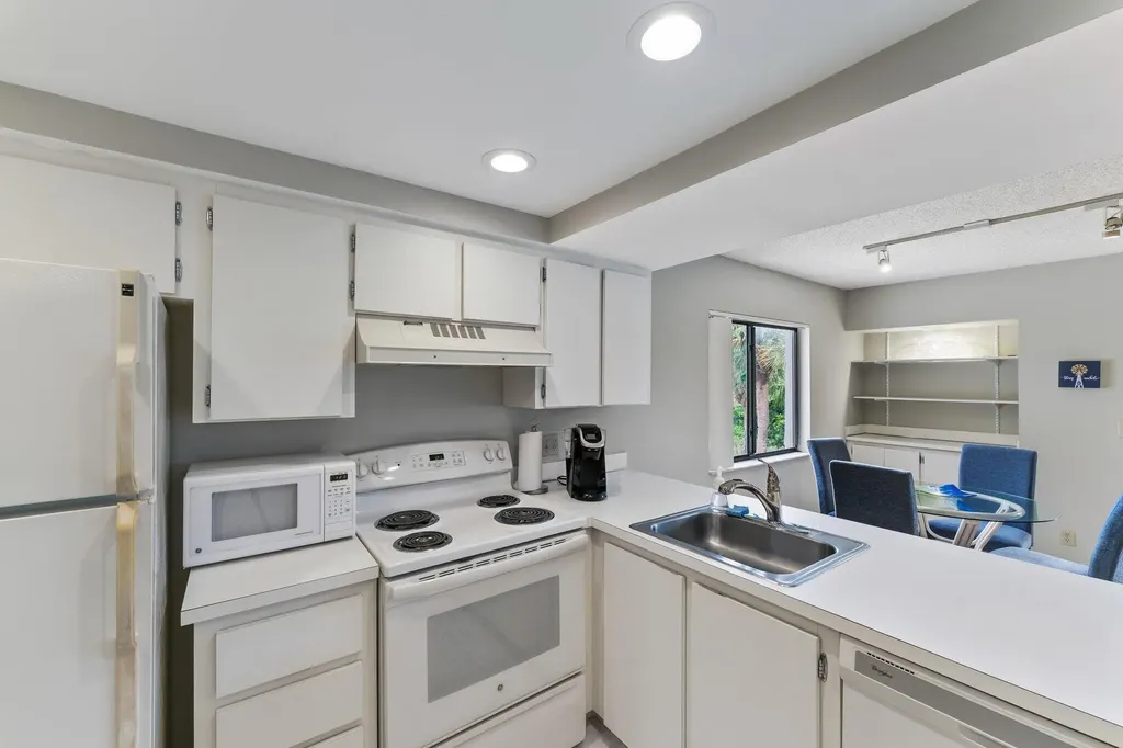 1605 S Us Highway 1 Jupiter FL 33477