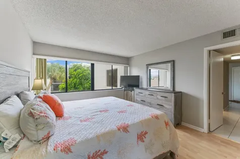 1605 S Us Highway 1 Jupiter FL 33477