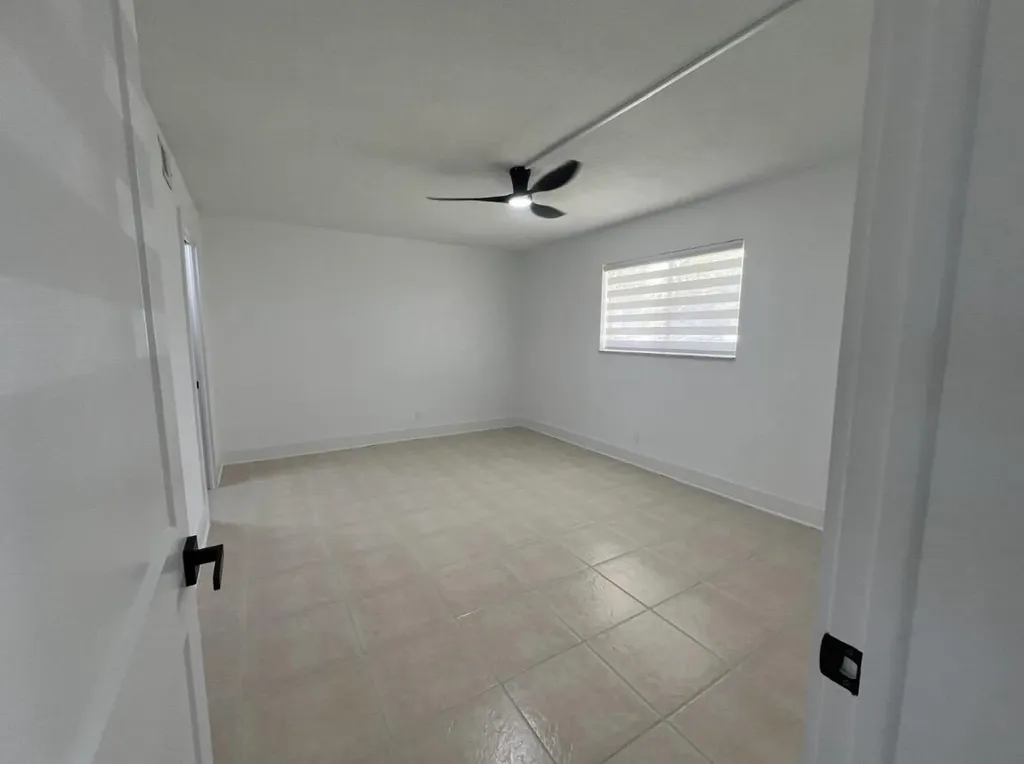 2615 Garden Drive N Lake Worth Beach FL 33461