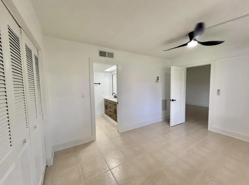 2615 Garden Drive N Lake Worth Beach FL 33461