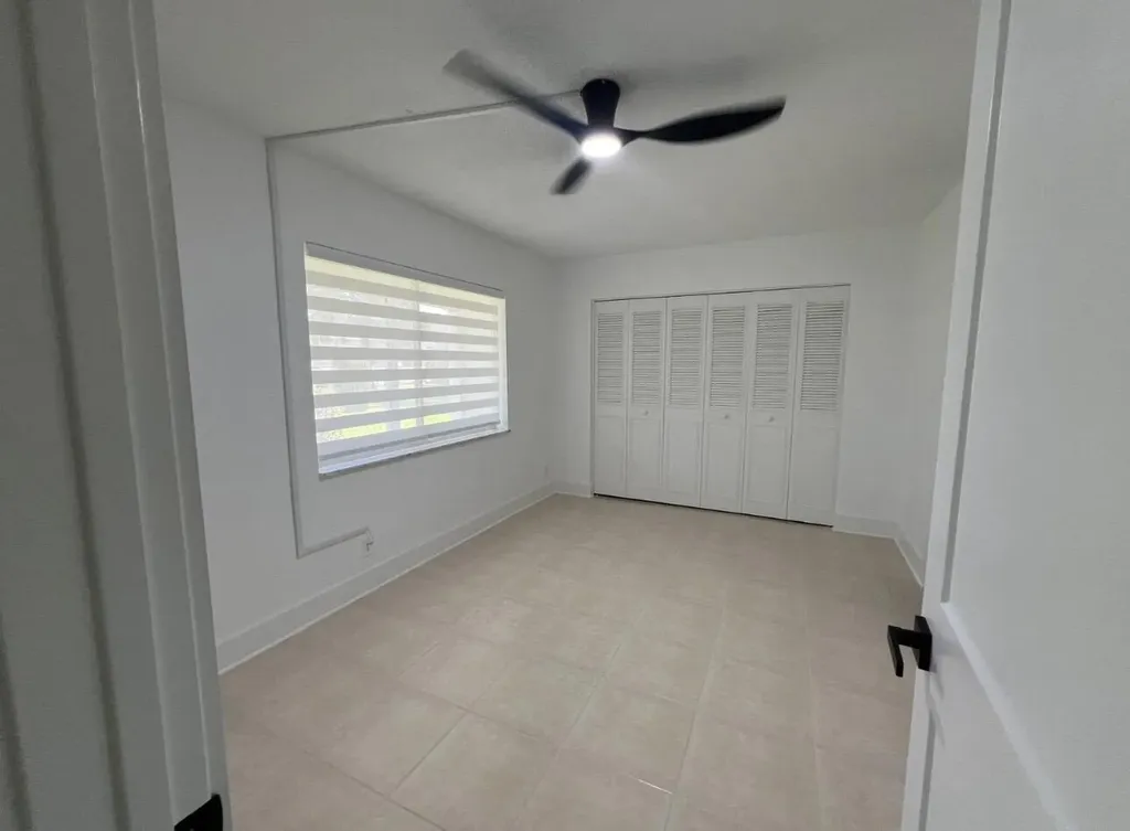 2615 Garden Drive N Lake Worth Beach FL 33461