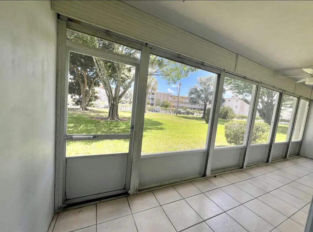 2615 Garden Drive N Lake Worth Beach FL 33461