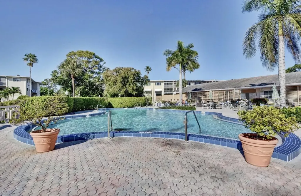 2615 Garden Drive N Lake Worth Beach FL 33461