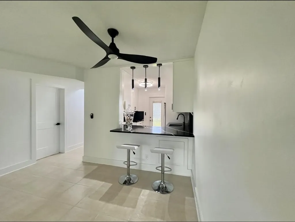 2615 Garden Drive N Lake Worth Beach FL 33461