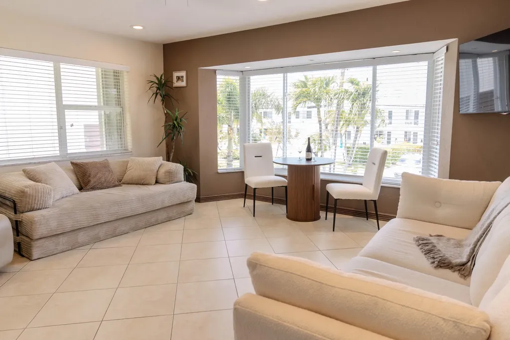 3216 SE 12th Street Pompano Beach FL 33062