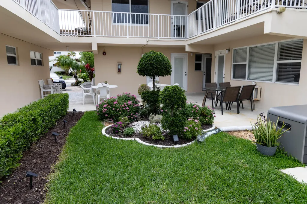 3216 SE 12th Street Pompano Beach FL 33062