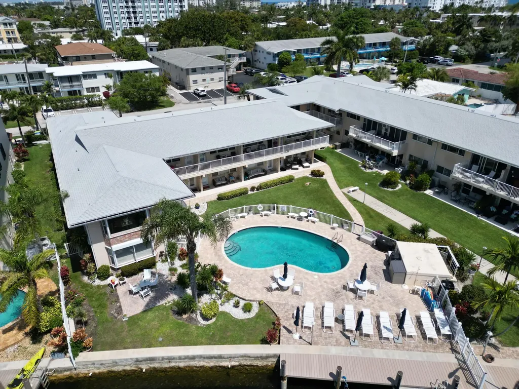 3216 SE 12th Street Pompano Beach FL 33062