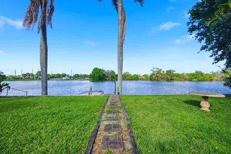 3019 N 57th Drive Hollywood FL 33021