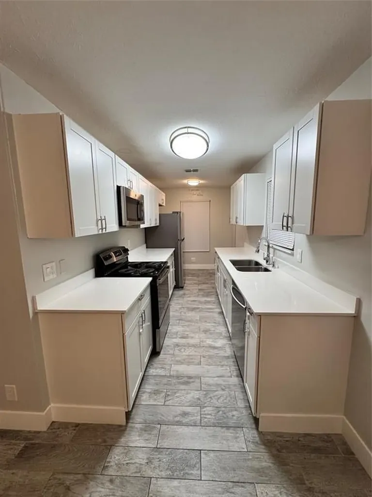 6040 Lace Wood Circle Lake Worth FL 33462