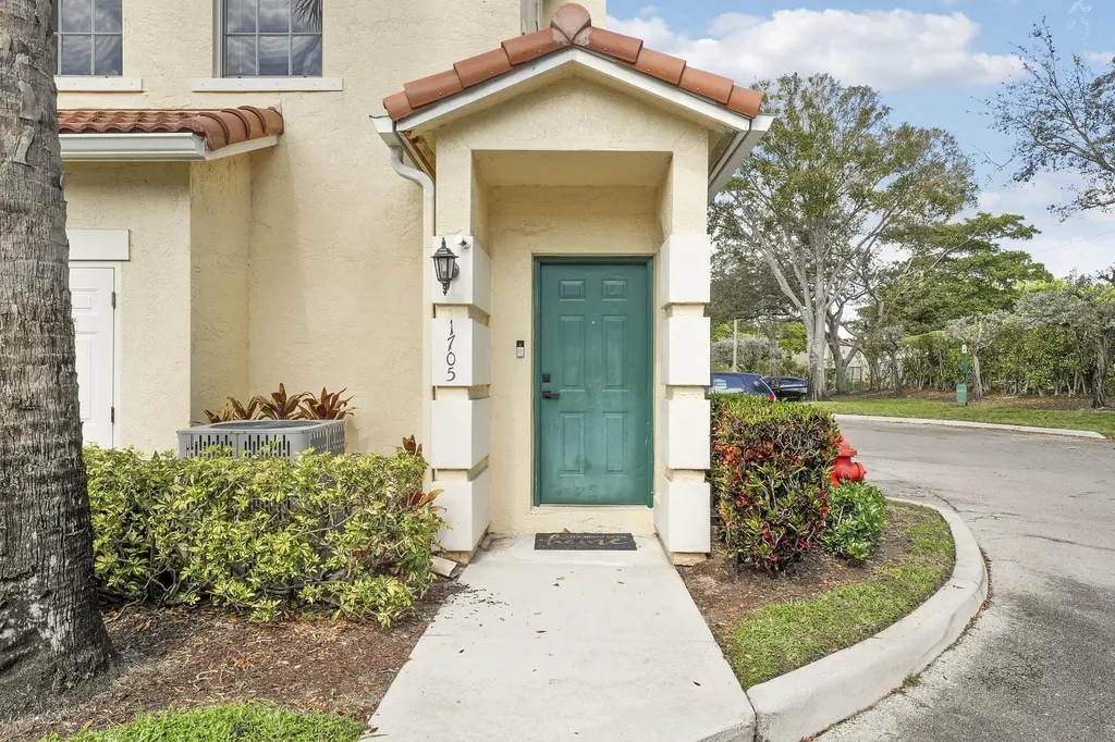 1705 Belmont Place Boynton Beach FL 33436
