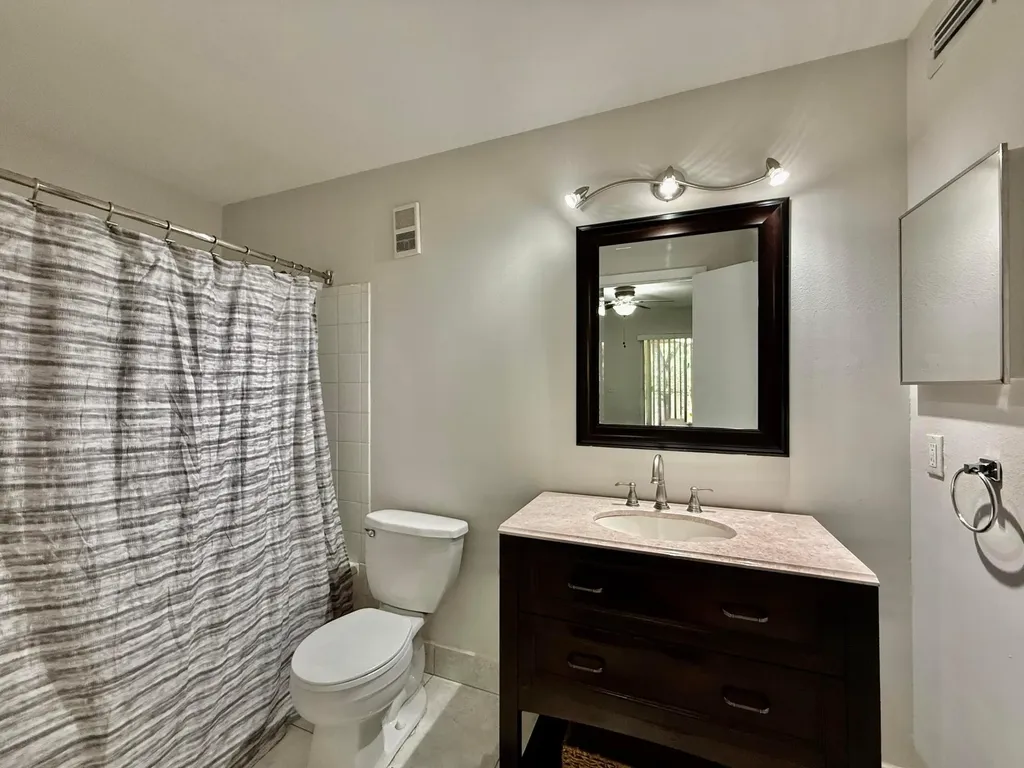 4807 Via Palm Lakes West Palm Beach FL 33417