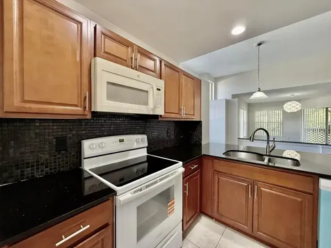 4807 Via Palm Lakes West Palm Beach FL 33417