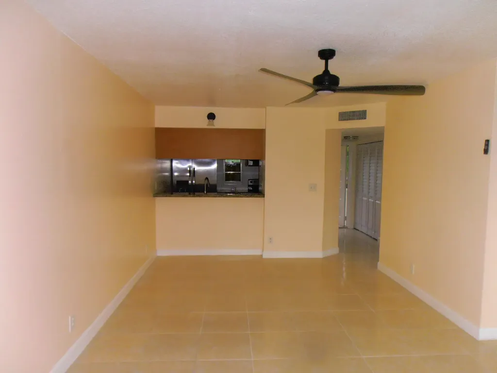 877 Twin Lakes Drive Coral Springs FL 33071