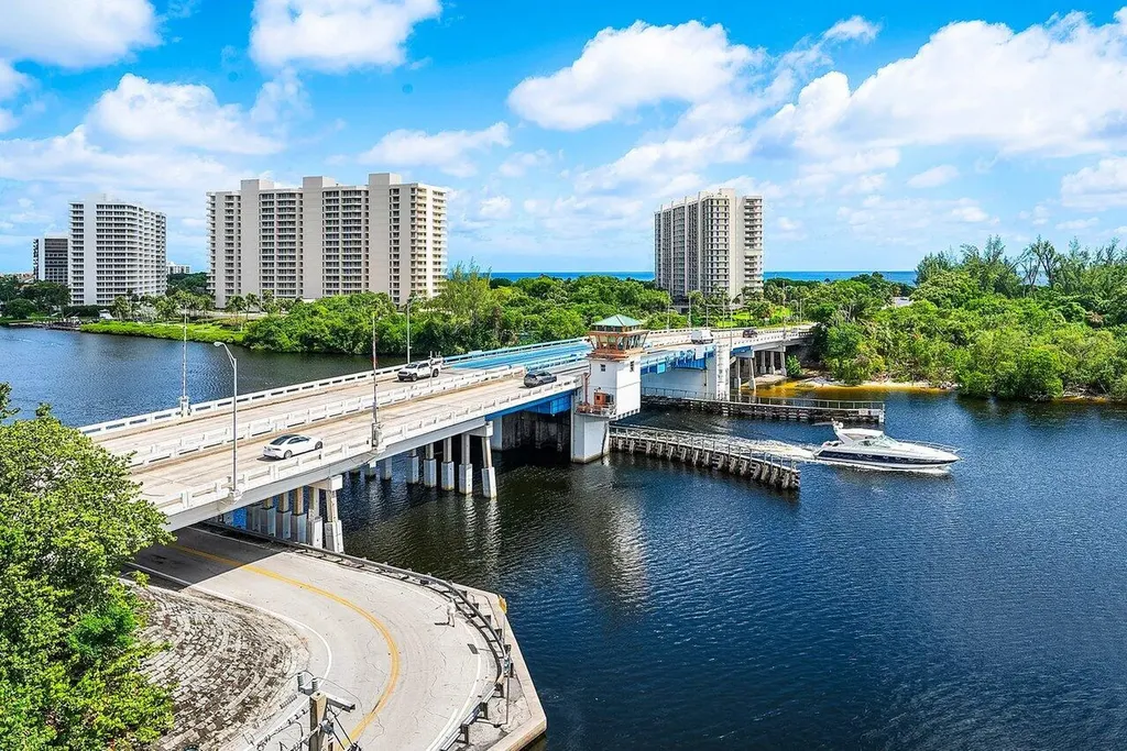 900 NE Spanish River Boulevard Boca Raton FL 33431