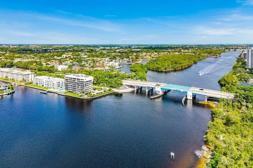 900 NE Spanish River Boulevard Boca Raton FL 33431