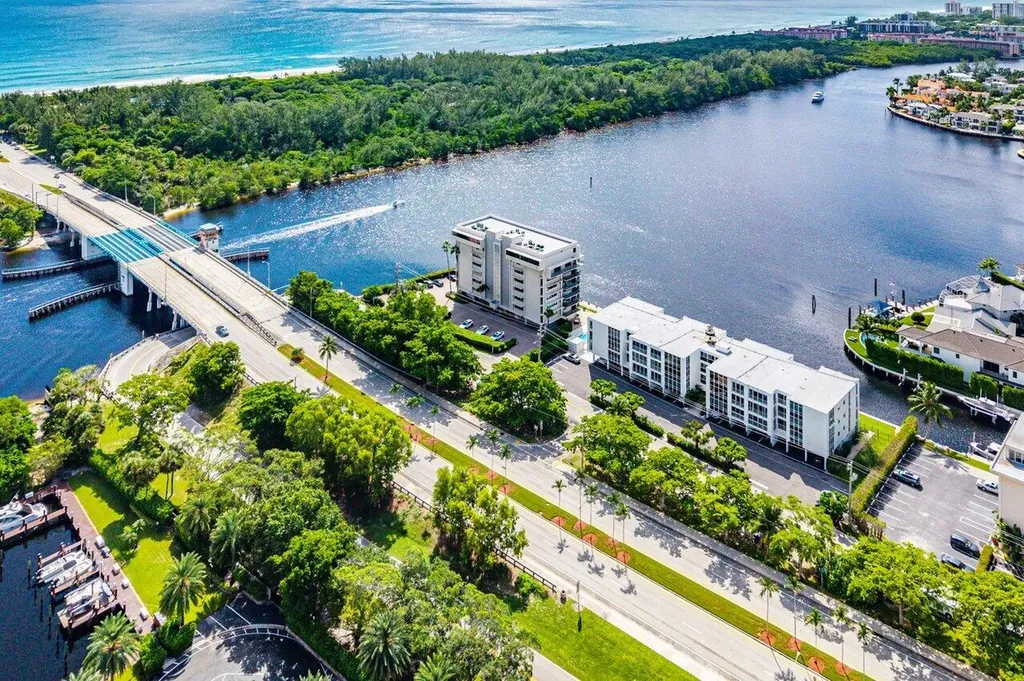 900 NE Spanish River Boulevard Boca Raton FL 33431