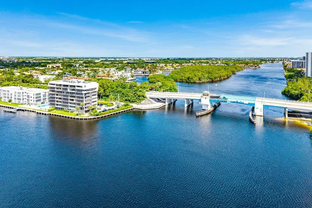 900 NE Spanish River Boulevard Boca Raton FL 33431