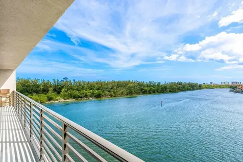 900 NE Spanish River Boulevard Boca Raton FL 33431