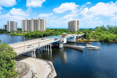 900 NE Spanish River Boulevard Boca Raton FL 33431