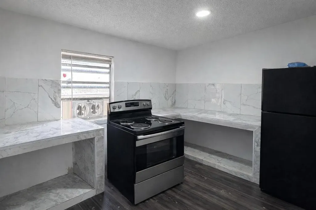 615 N Sapodilla Avenue West Palm Beach FL 33401