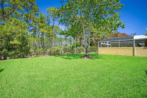 7008 SE Twin Oaks Circle Stuart FL 34997