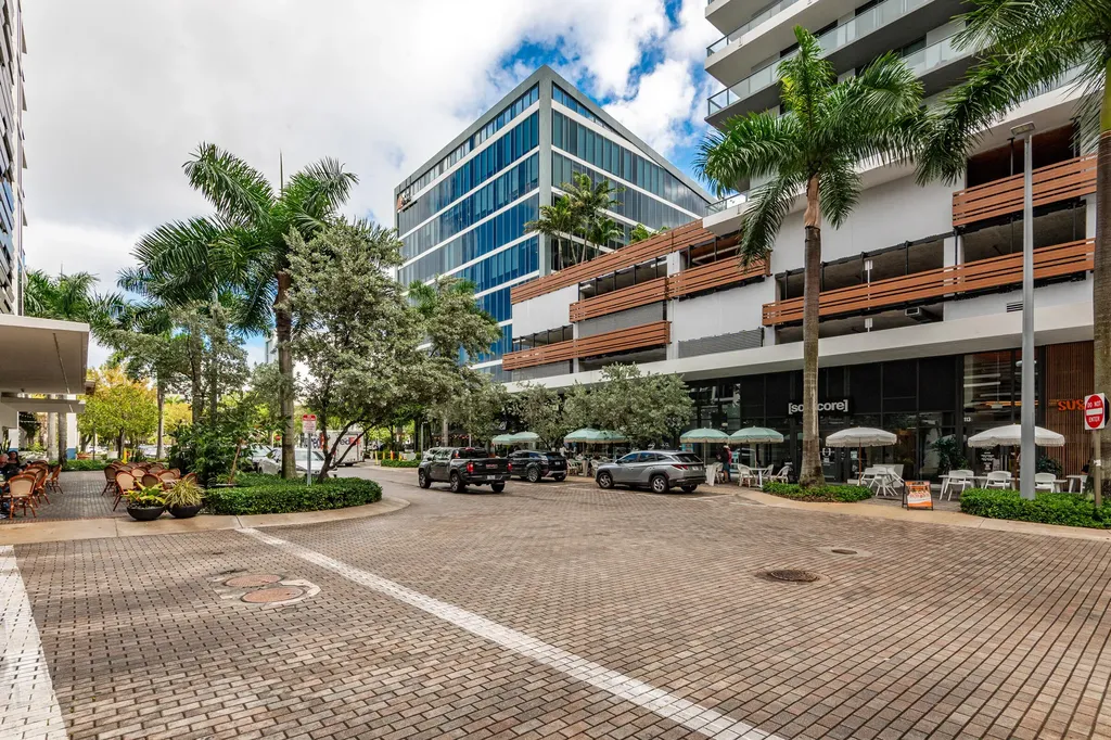 2960 NE 207th Street Aventura FL 33180