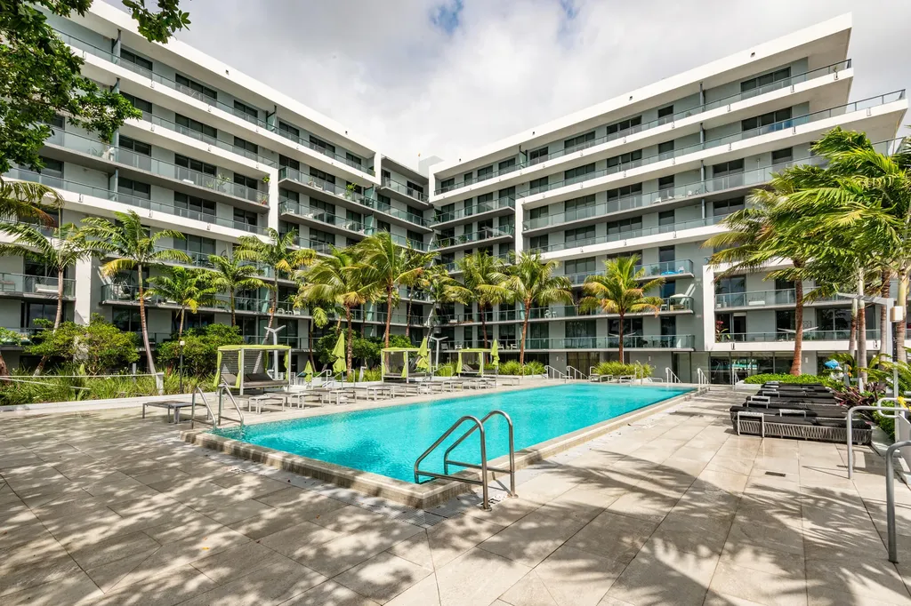 2960 NE 207th Street Aventura FL 33180