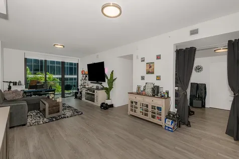 2960 NE 207th Street Aventura FL 33180