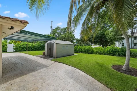 910 Banyan Drive Delray Beach FL 33483