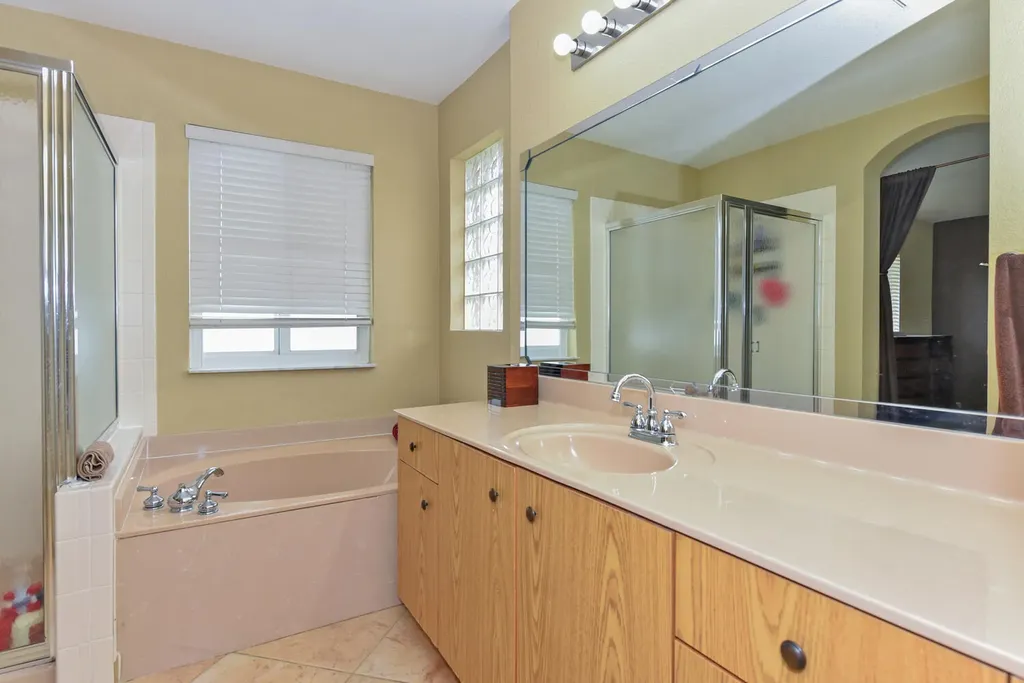 5049 NW 121st Drive Coral Springs FL 33076