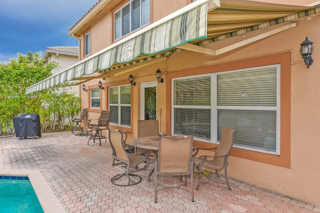 5049 NW 121st Drive Coral Springs FL 33076