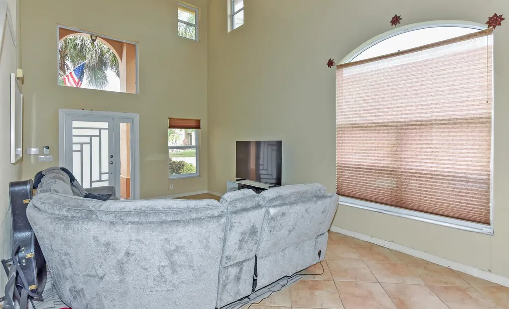 5049 NW 121st Drive Coral Springs FL 33076