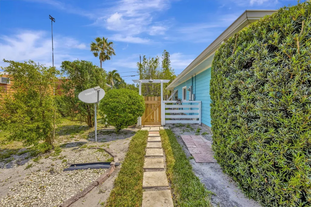 2940 SE Treasure Island Road Port St Lucie FL 34952