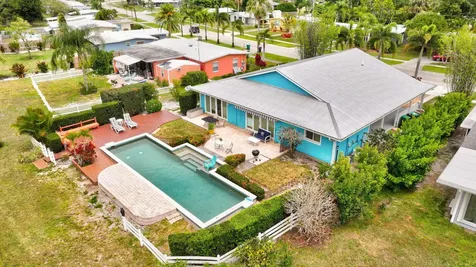 2940 SE Treasure Island Road Port St Lucie FL 34952