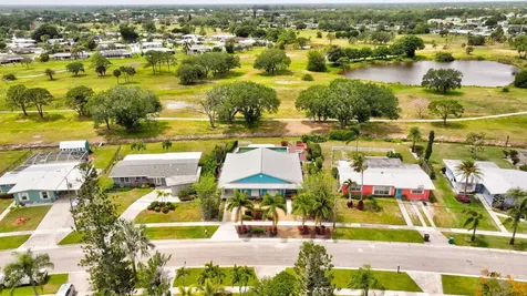 2940 SE Treasure Island Road Port St Lucie FL 34952