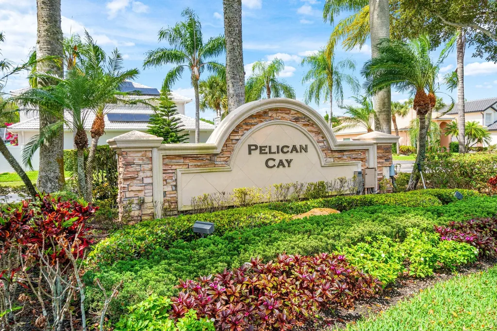10889 Tamoron Lane Boca Raton FL 33498