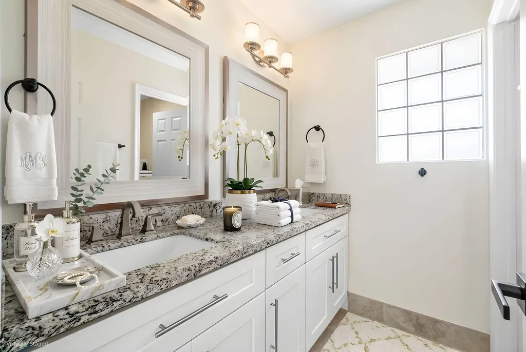 10889 Tamoron Lane Boca Raton FL 33498