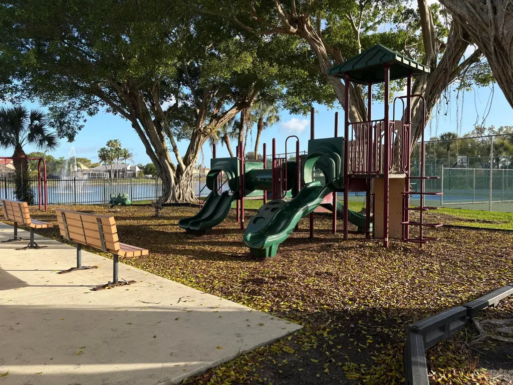 10889 Tamoron Lane Boca Raton FL 33498